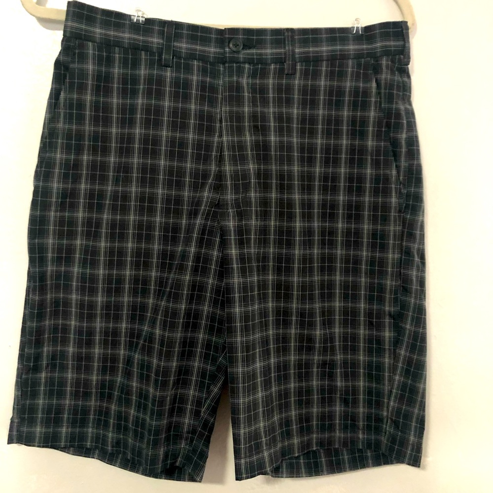 Men’s Ben Hogan Plaid Shorts Size 30
